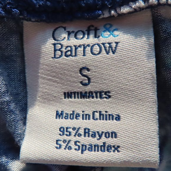 Women's Croft & Barrow Pajama Top and Pajama Capri Set - Picture 6 of 10